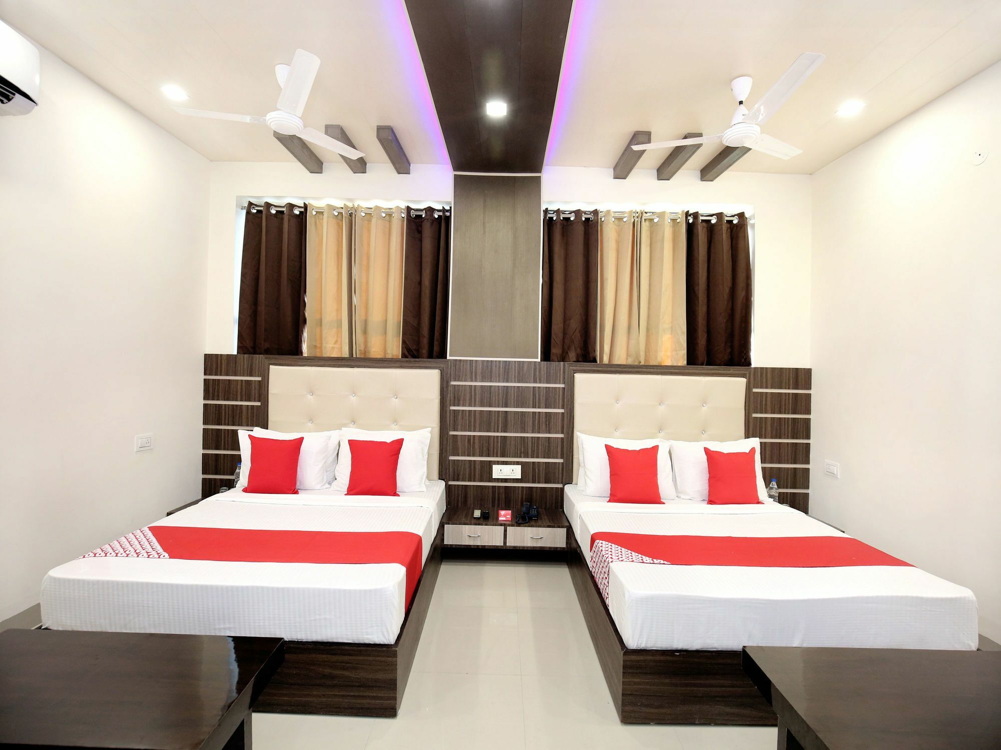 Oyo 12354 Hotel Sangreela Amritsar Exterior foto